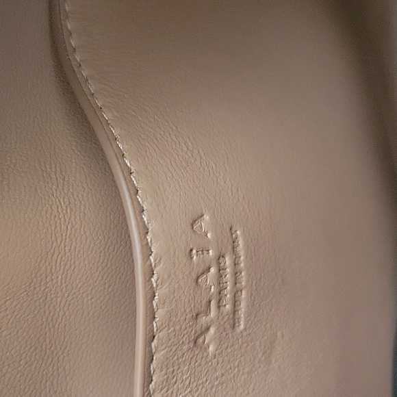 Alaia bag - Picture 4 of 8